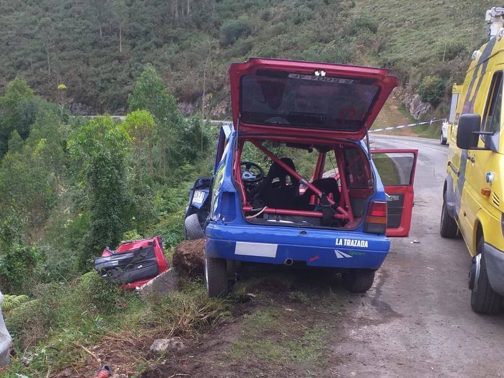 Los fallecidos son el piloto y el copiloto cántabros Jaime Gil y Diego Calvo. 