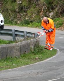 Imagen secundaria 2 - El lugar del accidente, en el tramo 7 del Rally Villa de Llanes. 