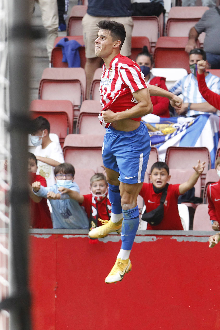 Fotos: Las mejores imágenes del Sporting - Málaga