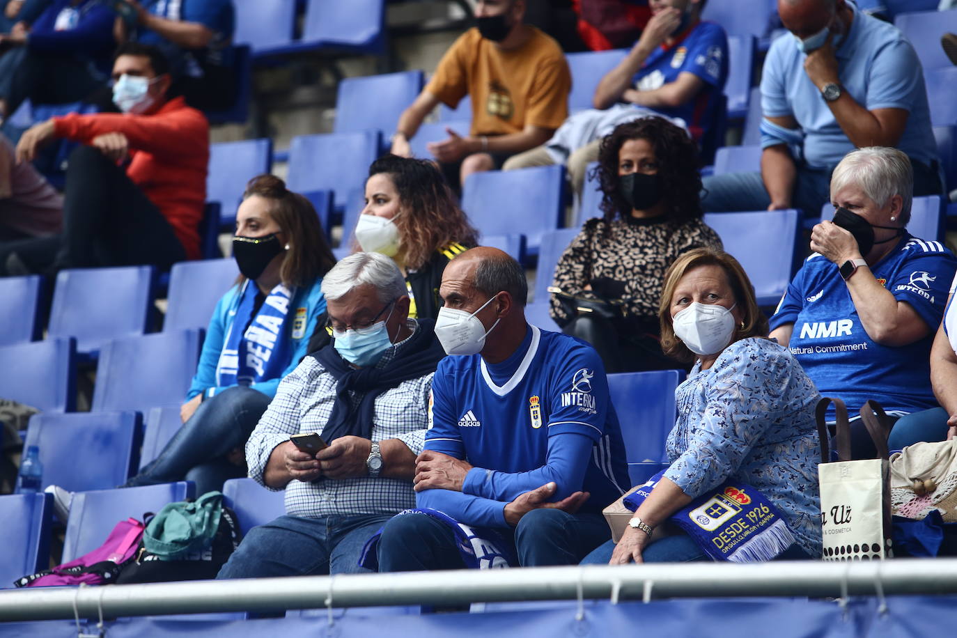 Fotos: ¿Estuviste en el Real Oviedo-Girona? ¡Búscate!