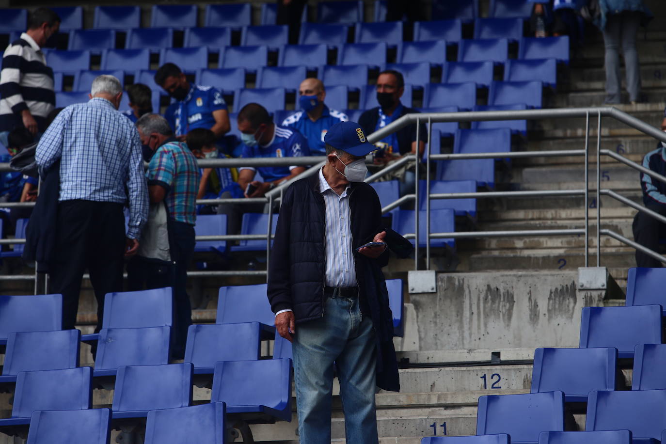 Fotos: ¿Estuviste en el Real Oviedo-Girona? ¡Búscate!