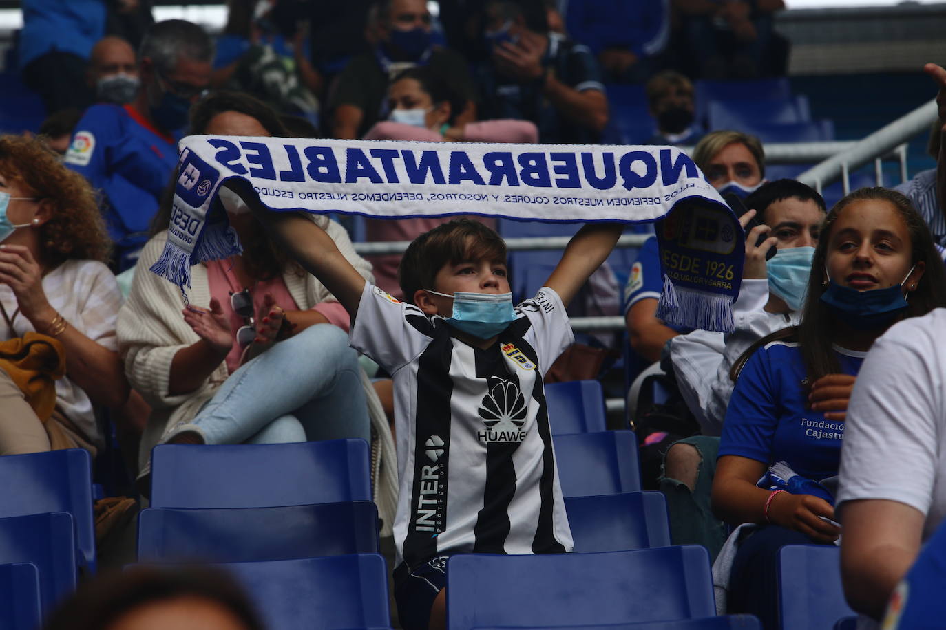 Fotos: ¿Estuviste en el Real Oviedo-Girona? ¡Búscate!