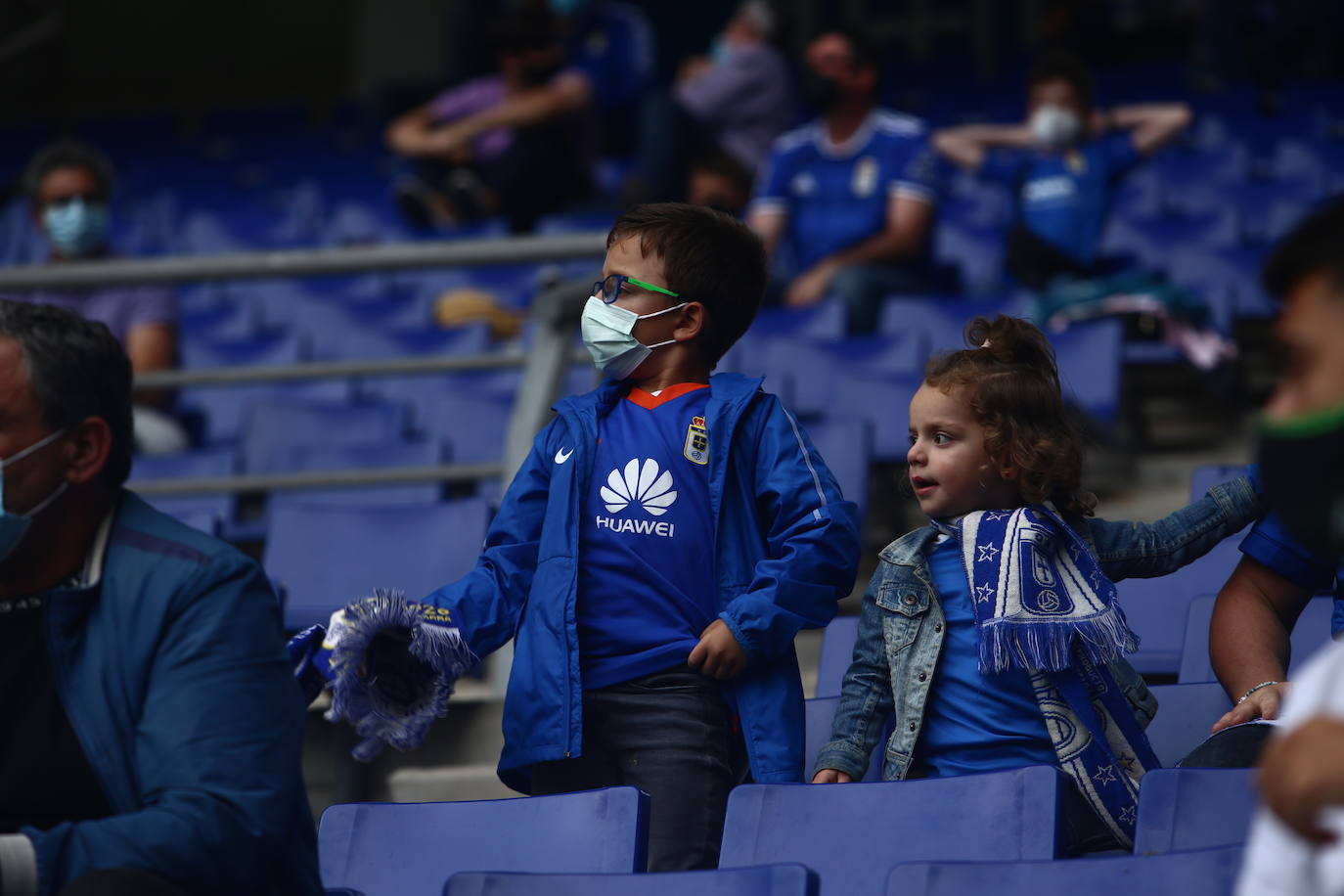 Fotos: ¿Estuviste en el Real Oviedo-Girona? ¡Búscate!