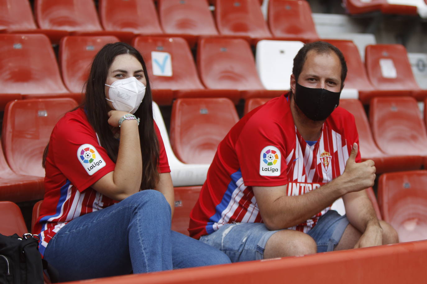 Fotos: ¿Estuviste en el Sporting-Málaga? ¡Búscate!