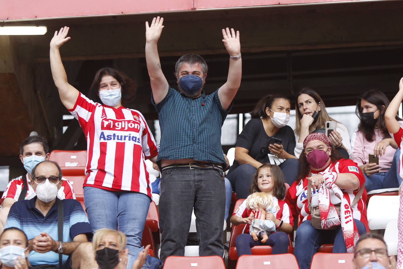 Fotos: ¿Estuviste en el Sporting-Málaga? ¡Búscate!