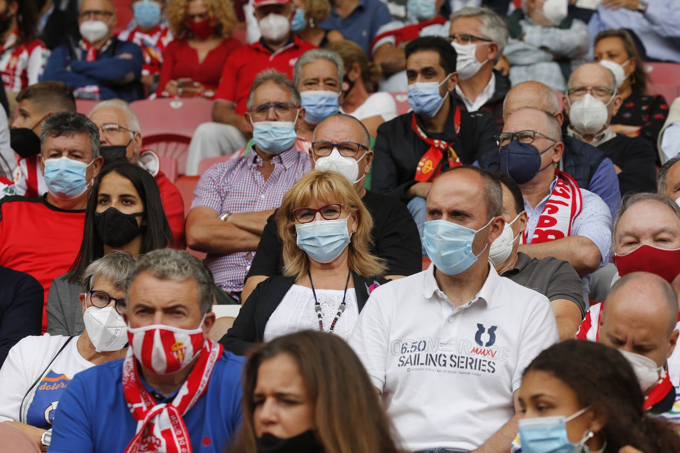 Fotos: ¿Estuviste en el Sporting-Málaga? ¡Búscate!