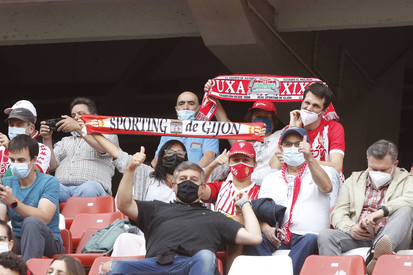 Fotos: ¿Estuviste en el Sporting-Málaga? ¡Búscate!