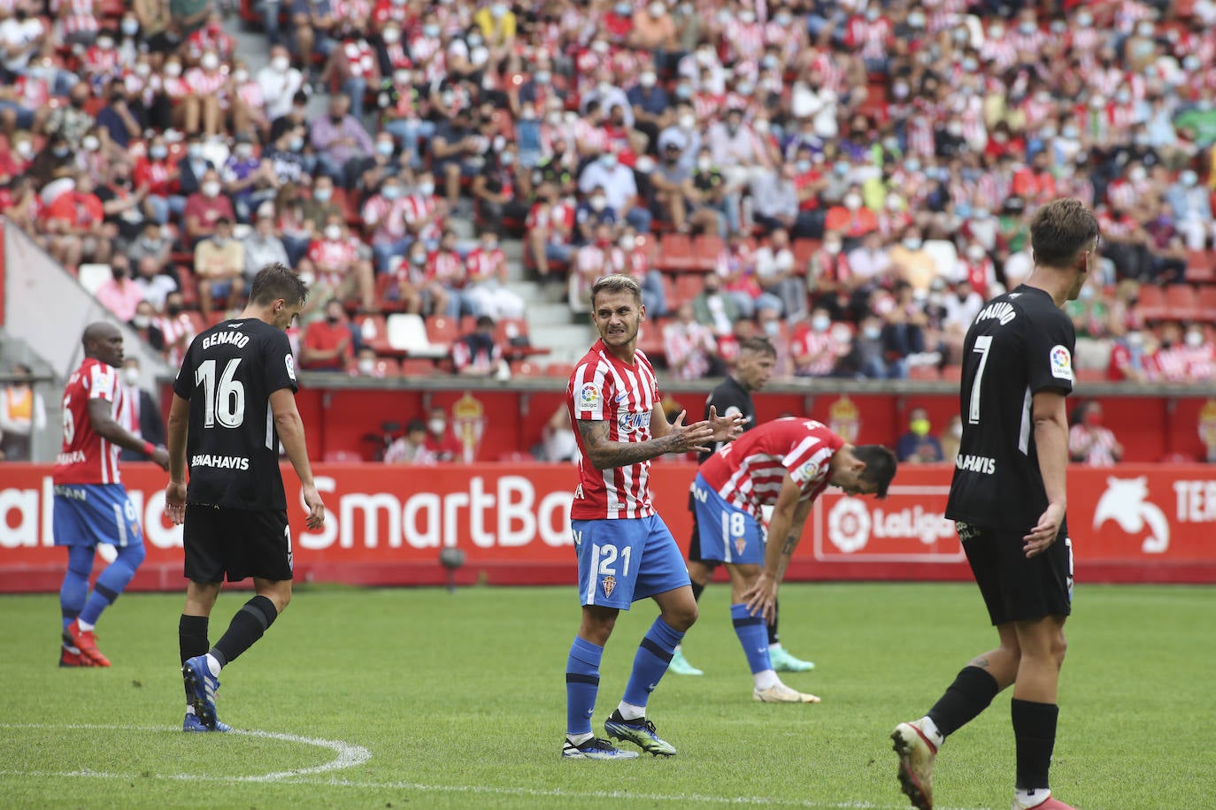 Fotos: Las mejores imágenes del Sporting - Málaga