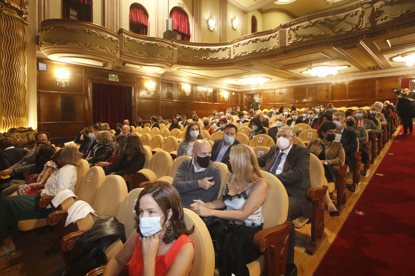 Los galardonados en la edición de este año son las Residencias de Mayores del Principado (Acción Social); Graciano García (Proyección de Asturias); María López (Deporte); Ópera de Oviedo (Cultura); Mario Fernández Fraga (Investigación y Ciencia) y Zitrón (Iniciativa Empresarial)