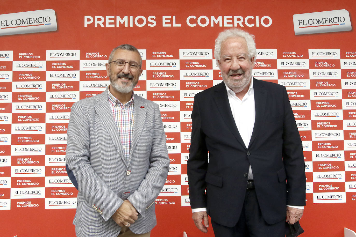 Los galardonados en la edición de este año son las Residencias de Mayores del Principado (Acción Social); Graciano García (Proyección de Asturias); María López (Deporte); Ópera de Oviedo (Cultura); Mario Fernández Fraga (Investigación y Ciencia) y Zitrón (Iniciativa Empresarial)