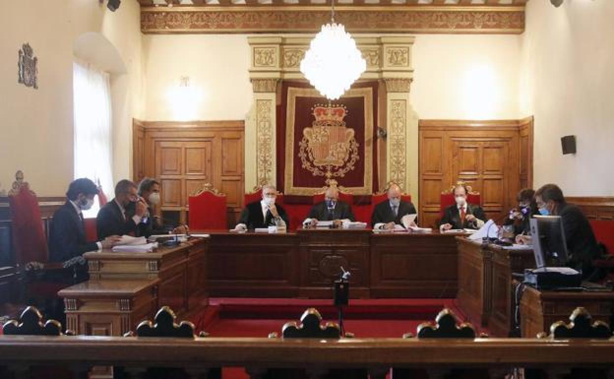 La defensa de Jorge Cue pide la nulidad de la sentencia, del juicio y del propio veredicto del jurado, por el homicidio de David Carragal.