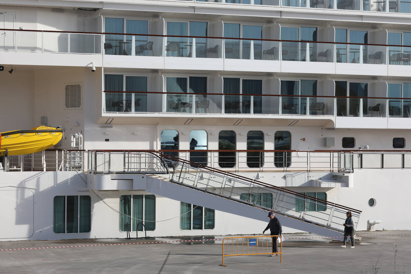 Fotos: Un crucero de lujo atraca en Avilés