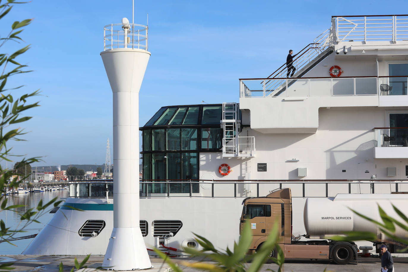 Fotos: Un crucero de lujo atraca en Avilés