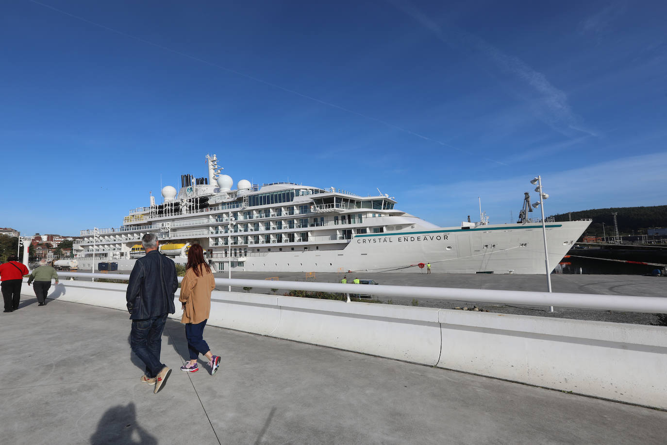 Fotos: Un crucero de lujo atraca en Avilés