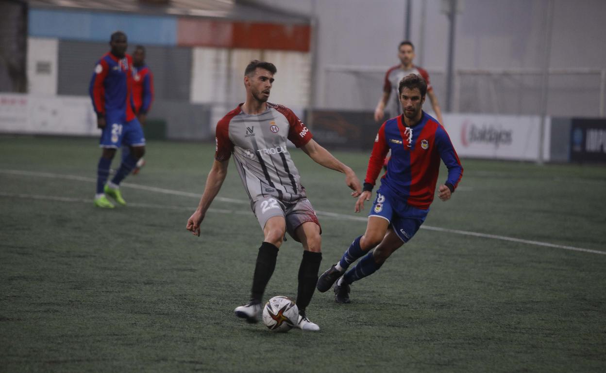 Xabi Cárdenas en el partido del pasado miércoles en Ganzábal.