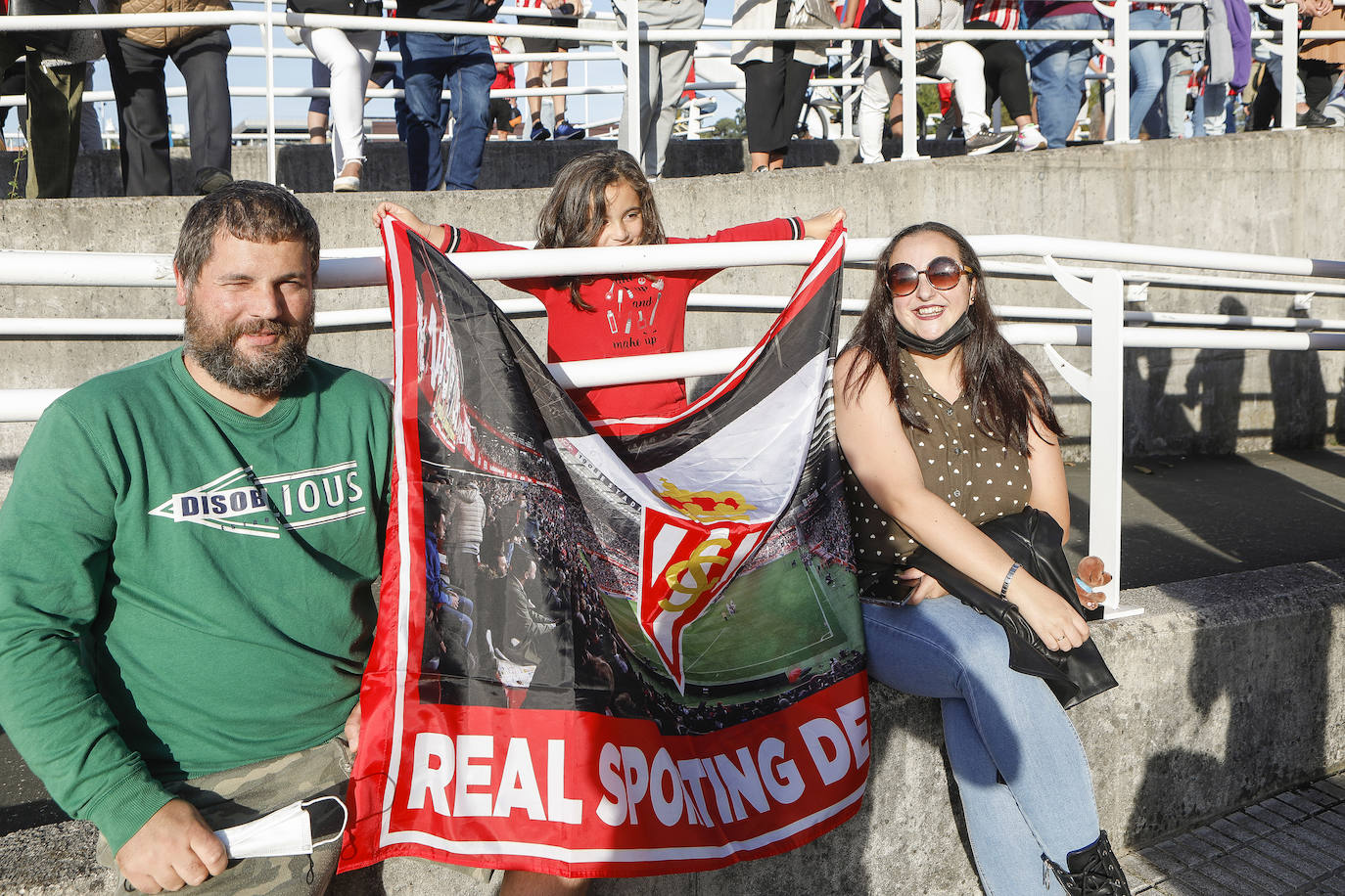 Fotos: El derbi asturiano vivido desde Gijón