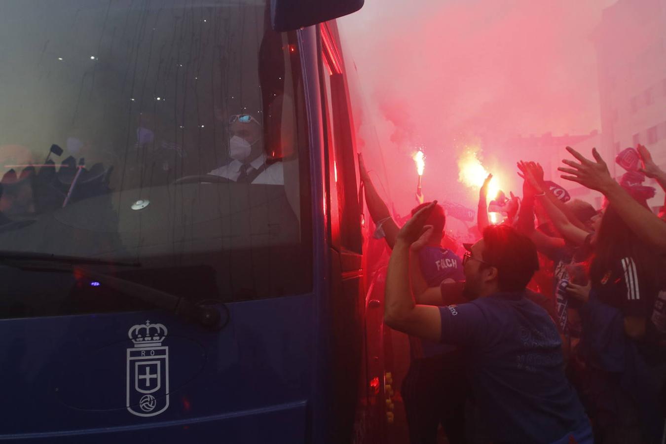 El Real Oviedo agradece el apoyo de la afición y esta responde