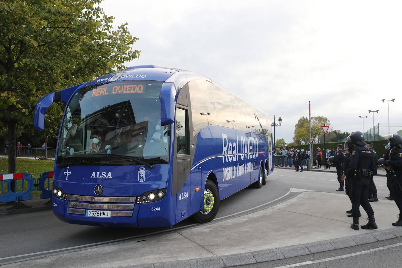Así ha recibido la afición azul al Real Oviedo