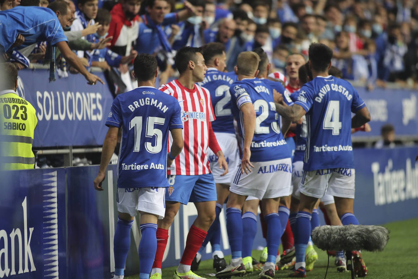 Oviedo y Sporting firman un empate con los goles de Lucas y Djuka. 