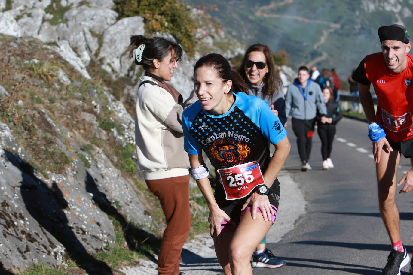 La pruebas era esperada con gran interés y así lo muestra la alta participación a la Subida a L'Angliru, que superó los 300 corredores y fue mayor que la última edición disputada en 2019. Luis Melero y Merche Palacios se adjudicaron la victoria 