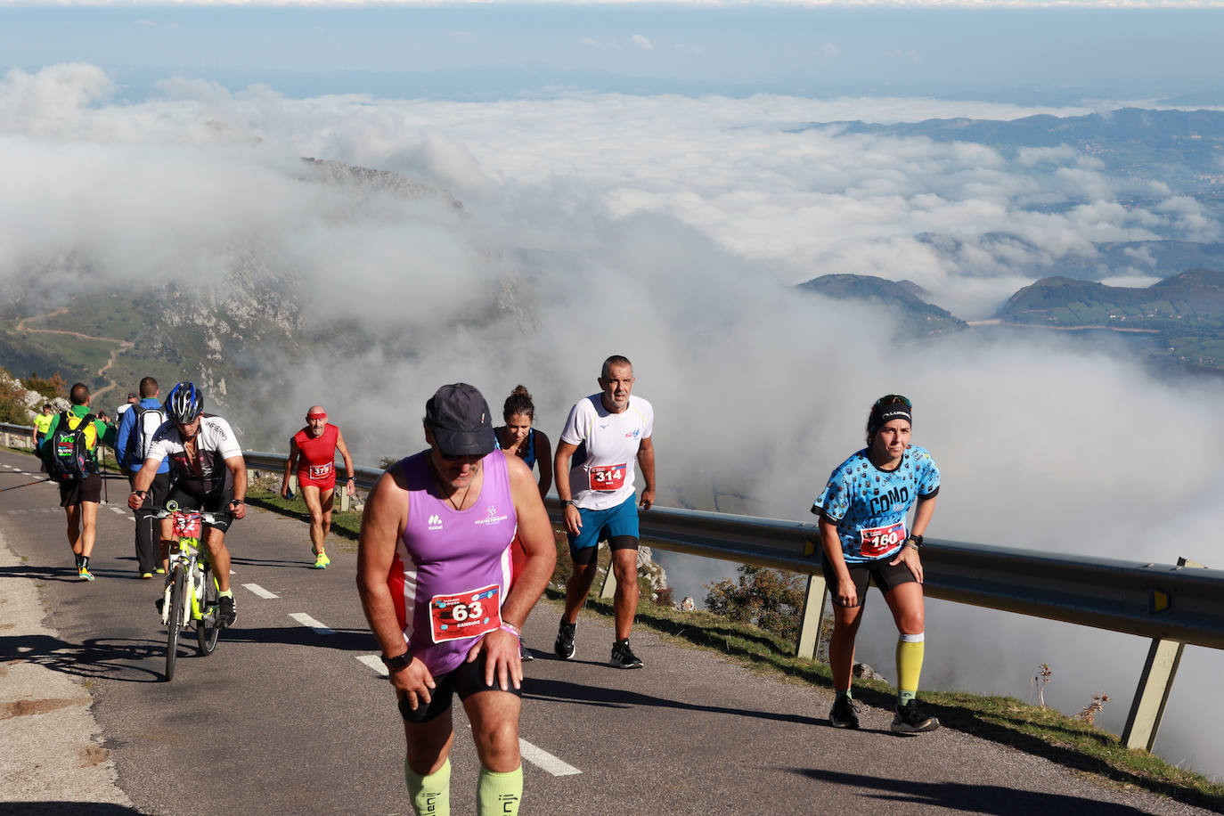 La pruebas era esperada con gran interés y así lo muestra la alta participación a la Subida a L'Angliru, que superó los 300 corredores y fue mayor que la última edición disputada en 2019. Luis Melero y Merche Palacios se adjudicaron la victoria 