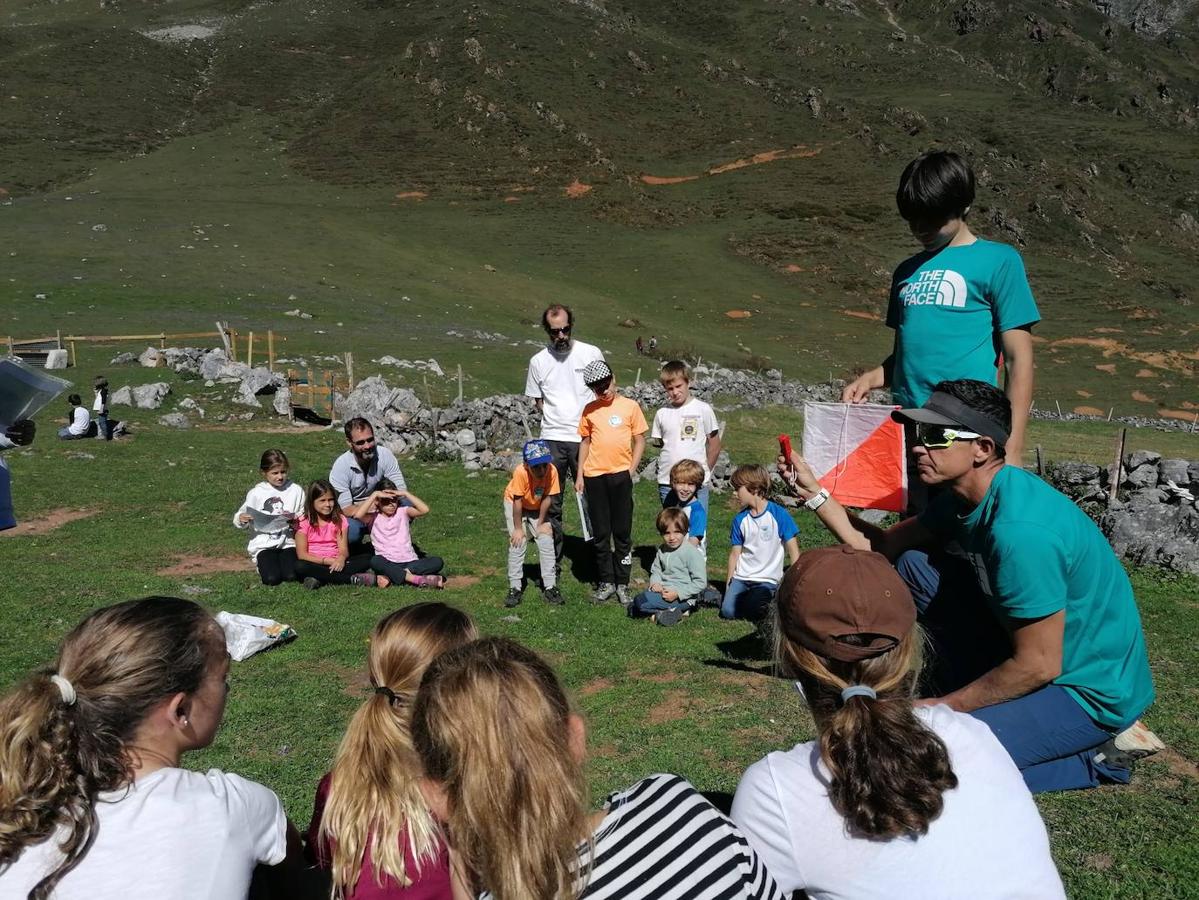 Fotos: Así preparan los niños del club SCEM de Pajares la temporada de esquí