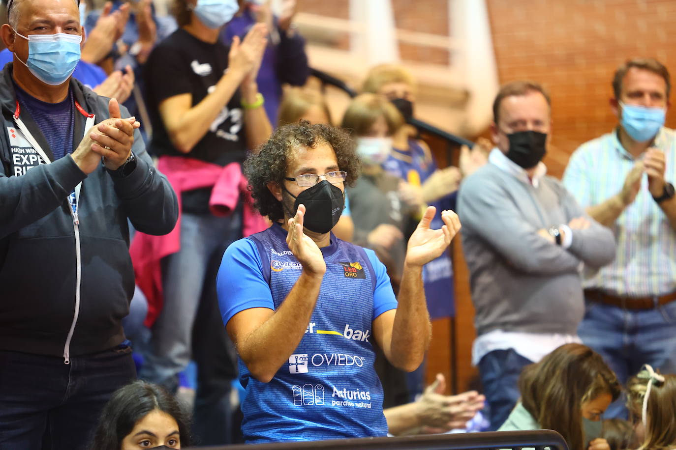 Fotos: ¿Estuviste en el Unicaja Oviedo - Juaristi? ¡Búscate!