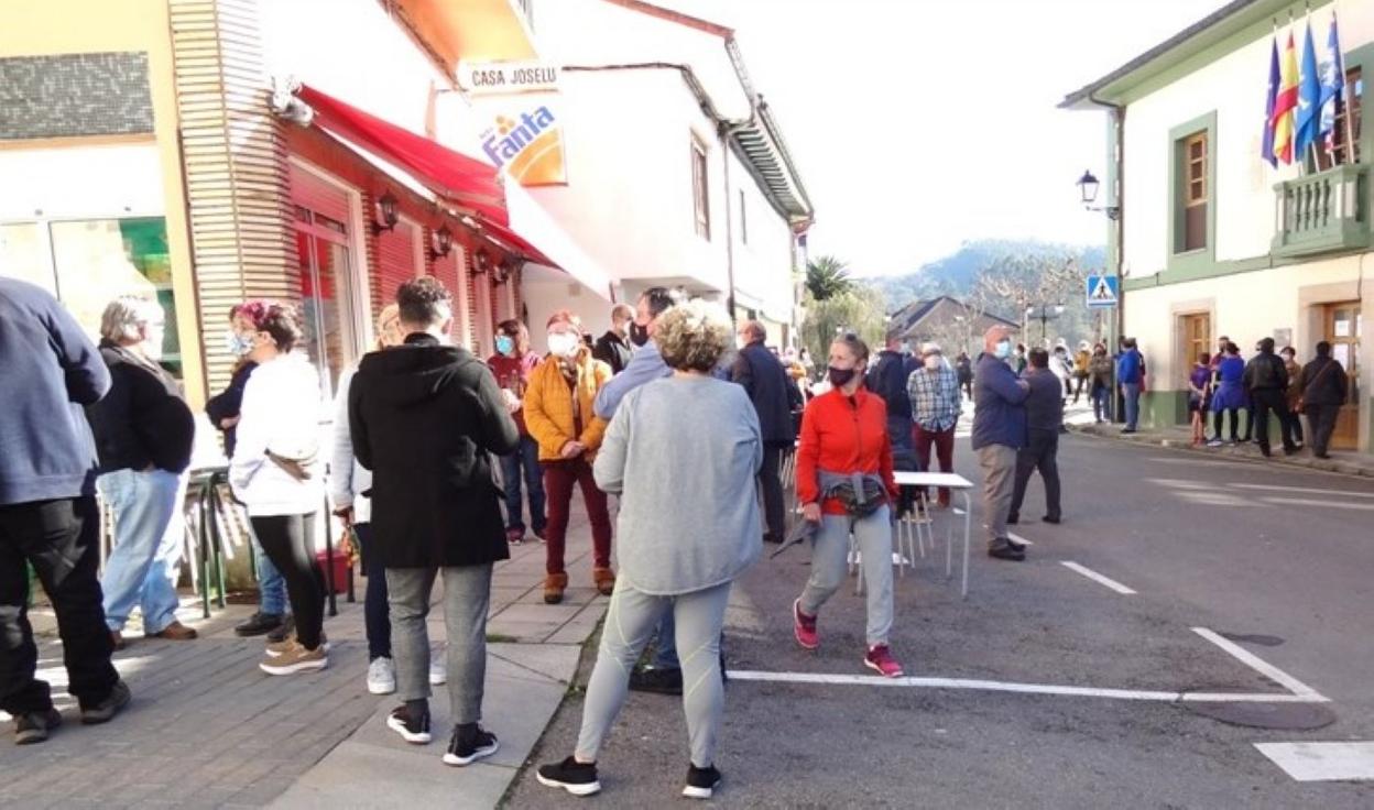 Los vecinos ya se concentraron el año pasado para protestar por la falta de personal. 