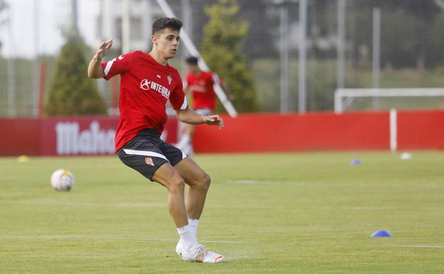 Gaspar se reincorpora a los entrenamientos con el Sporting