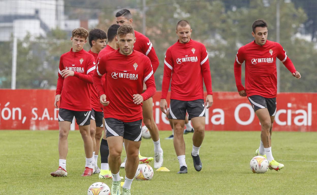 Un entrenamiento del Sporting 