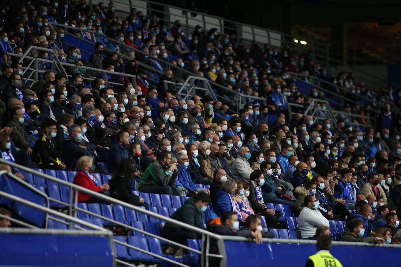 Fotos: ¿Estuviste en el Real Oviedo - Burgos? ¡Búscate!