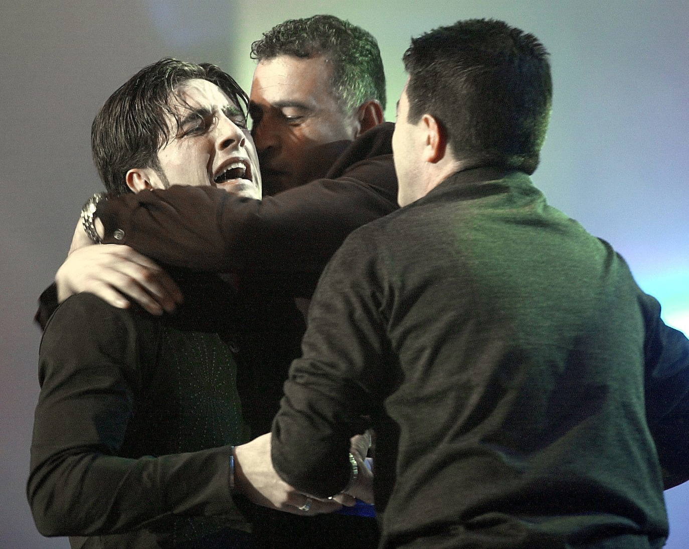 Operación Triunfo suma dos décadas desde su estreno. En 2001 arrancaba un reality pionero en España que fusionaba música y televisión en un espectáculo nunca visto hasta entonces que conquistó sin paliativos a la audiencia. Fue un auténtico fenómeno social. La primera edición dejó momentos y actuaciones inolvidables. Bustamante, Bisbal, Rosa, Chenoa...