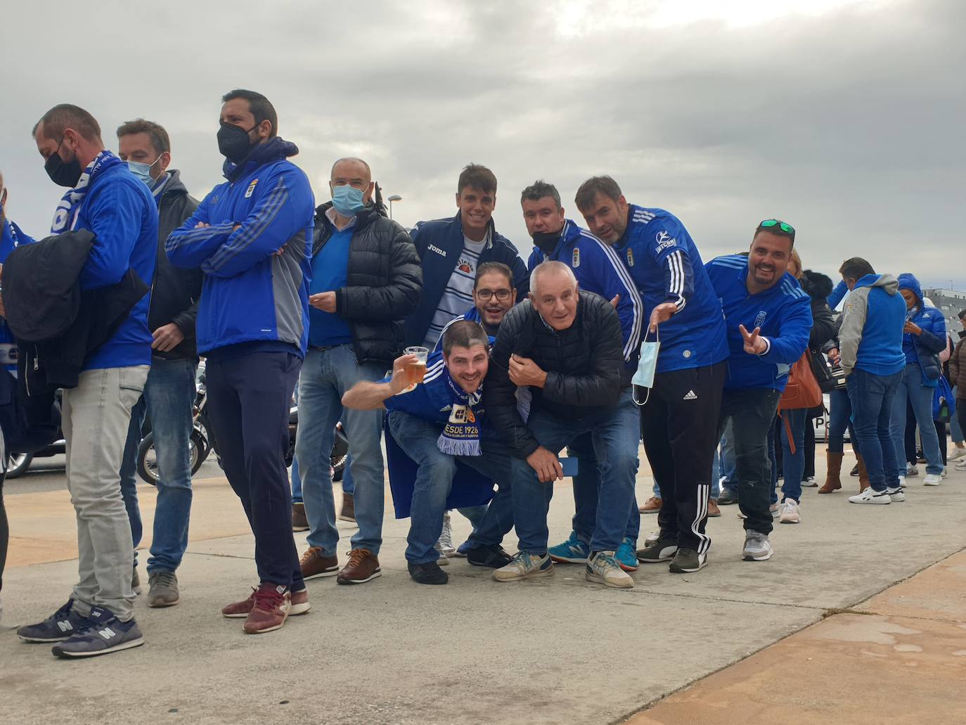 Fotos: Así ha vivido la afición del Real Oviedo el partido en Ponferrada