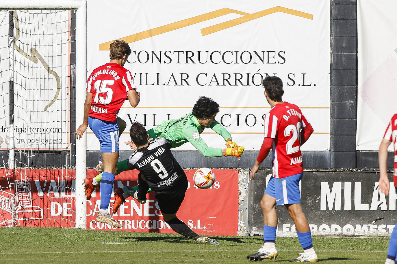 Fotos: Las mejores jugadas del Lealtad - Sporting B