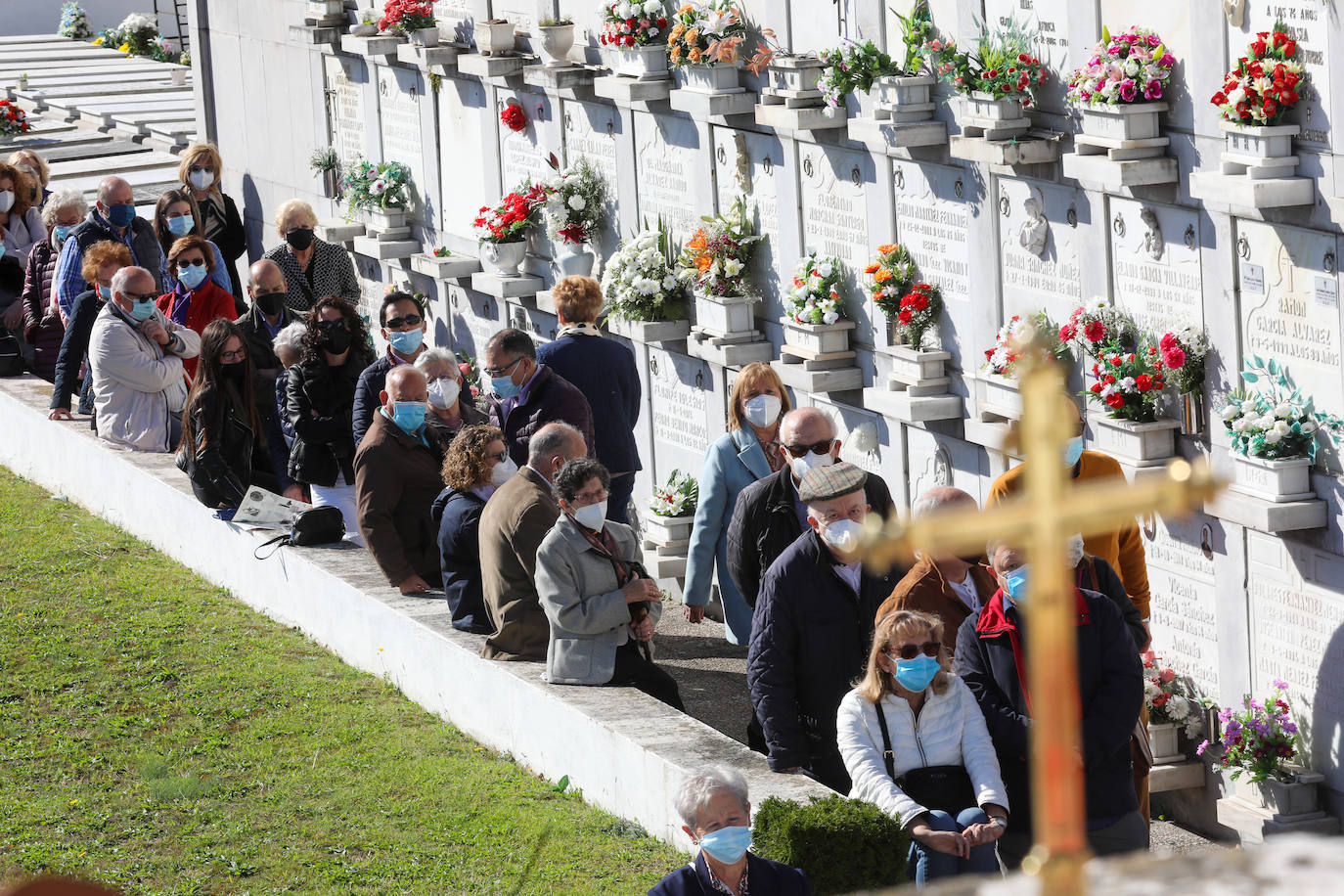 El recuerdo a los seres queridos fallecidos hoy está muy presente