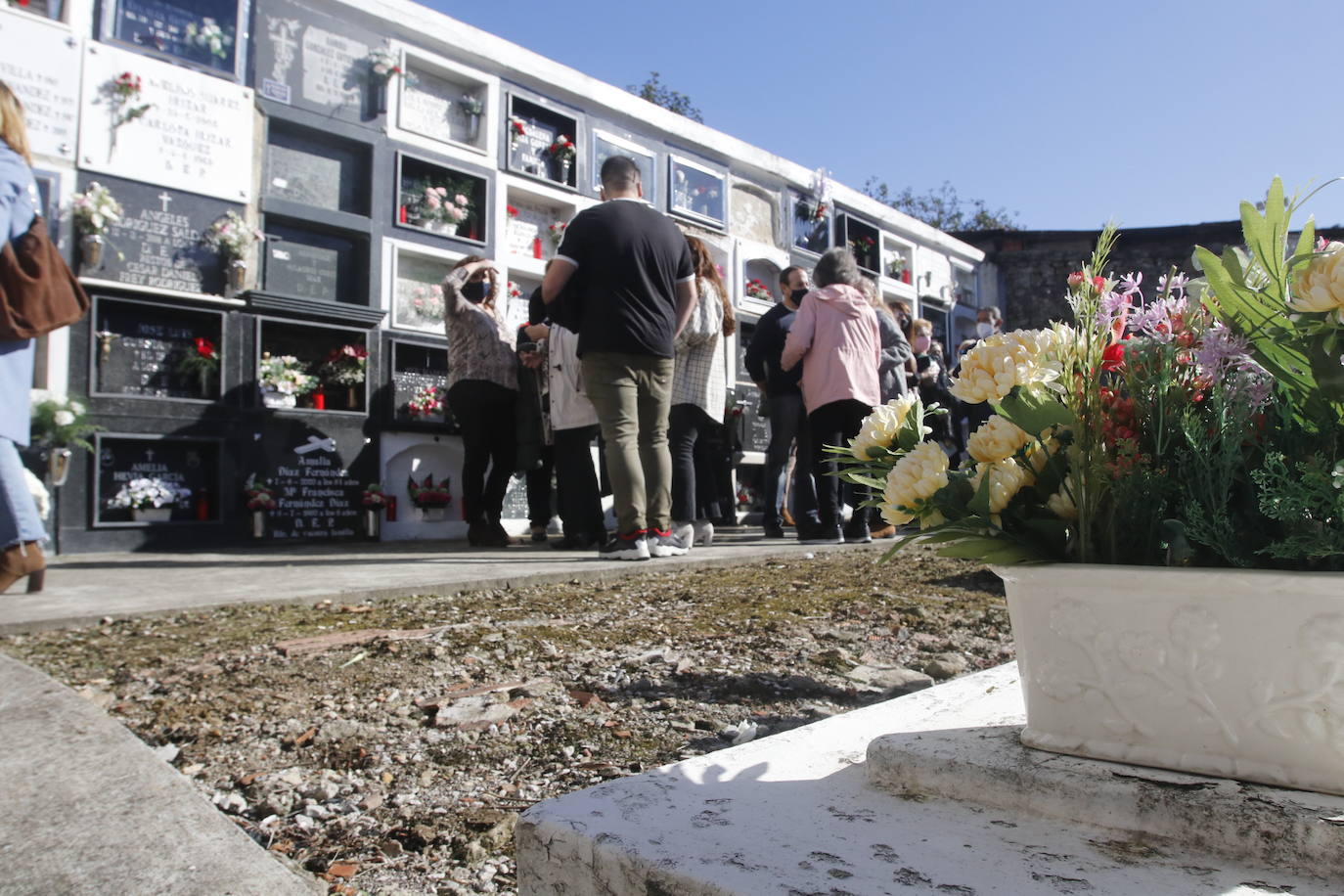 El recuerdo a los seres queridos fallecidos hoy está muy presente