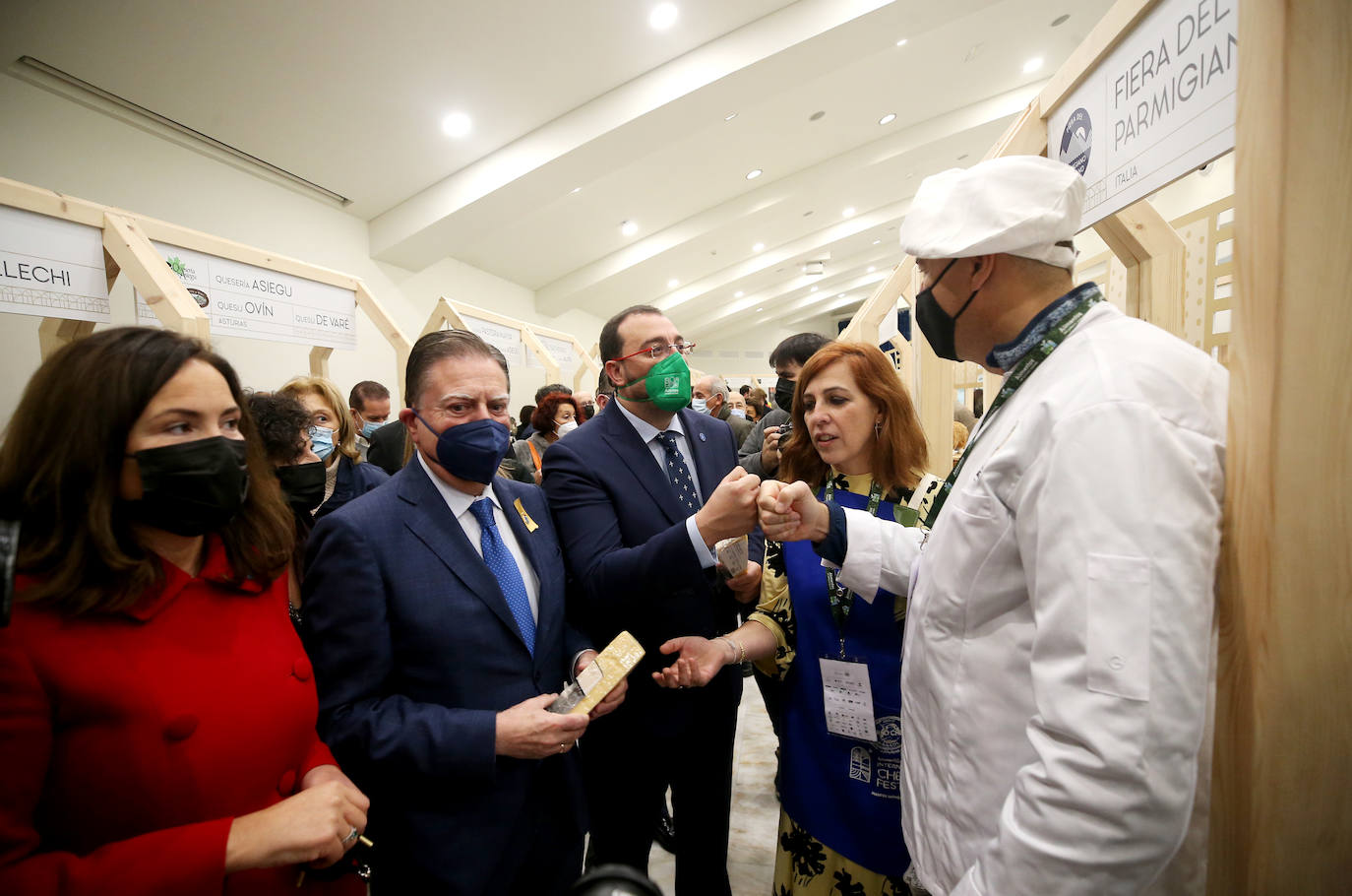 Oviedo y Asturias serán, hasta el próximo sábado, el epicentro global de la cultura quesera gracias a la celebración del Festival Internacional del Queso y de la trigésimo tercera edición de los World Cheese Awards que deciden el mejor queso del mundo en el Palacio de Exposiciones y Congresos del Calatrava. 