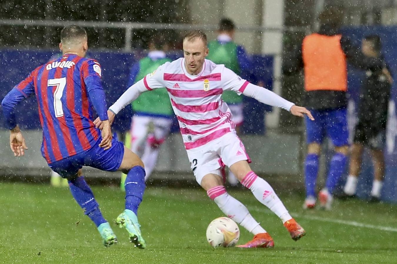 Estas son las mejores imágenes del partido disputado entre el SD Eibar y el Real Oviedo (1-0).