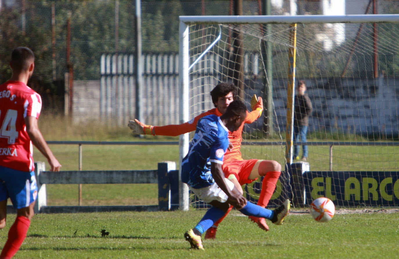 Los de Sergio Sánchez perdieron 1 - 2 en Sotrondio con un San Martín que se fue creciendo con el paso de los minutos. 