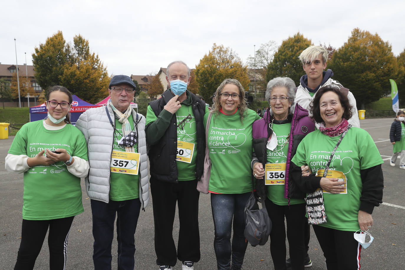 La Asociación Española contra el Cáncer (AECC) ha organizado marchas en Gijón y Avilés para que «la gente tome conciencia y colabore». El objetivo de la iniciativa es mejorar la calidad de vida de los enfermos de cáncer. 