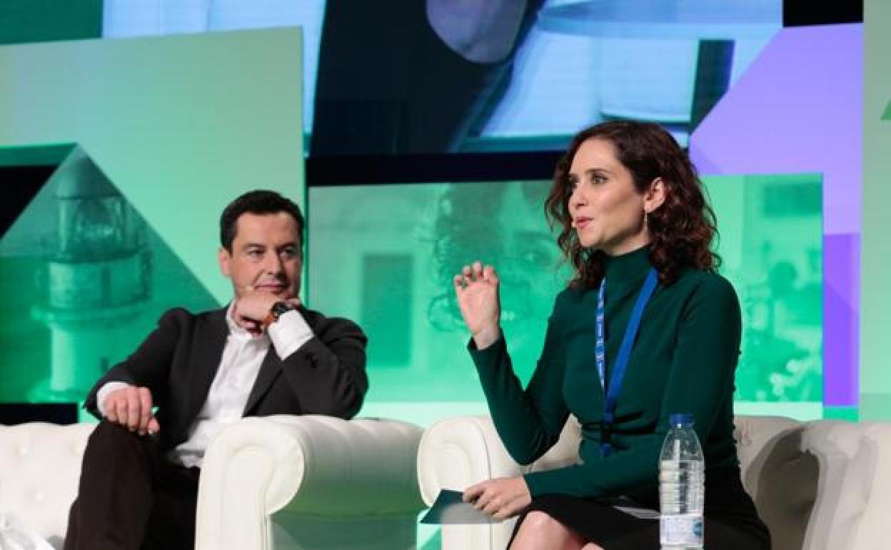 Juanma Moreno e Isabel Díaz Ayuso, en el congreso del PP andaluz. 