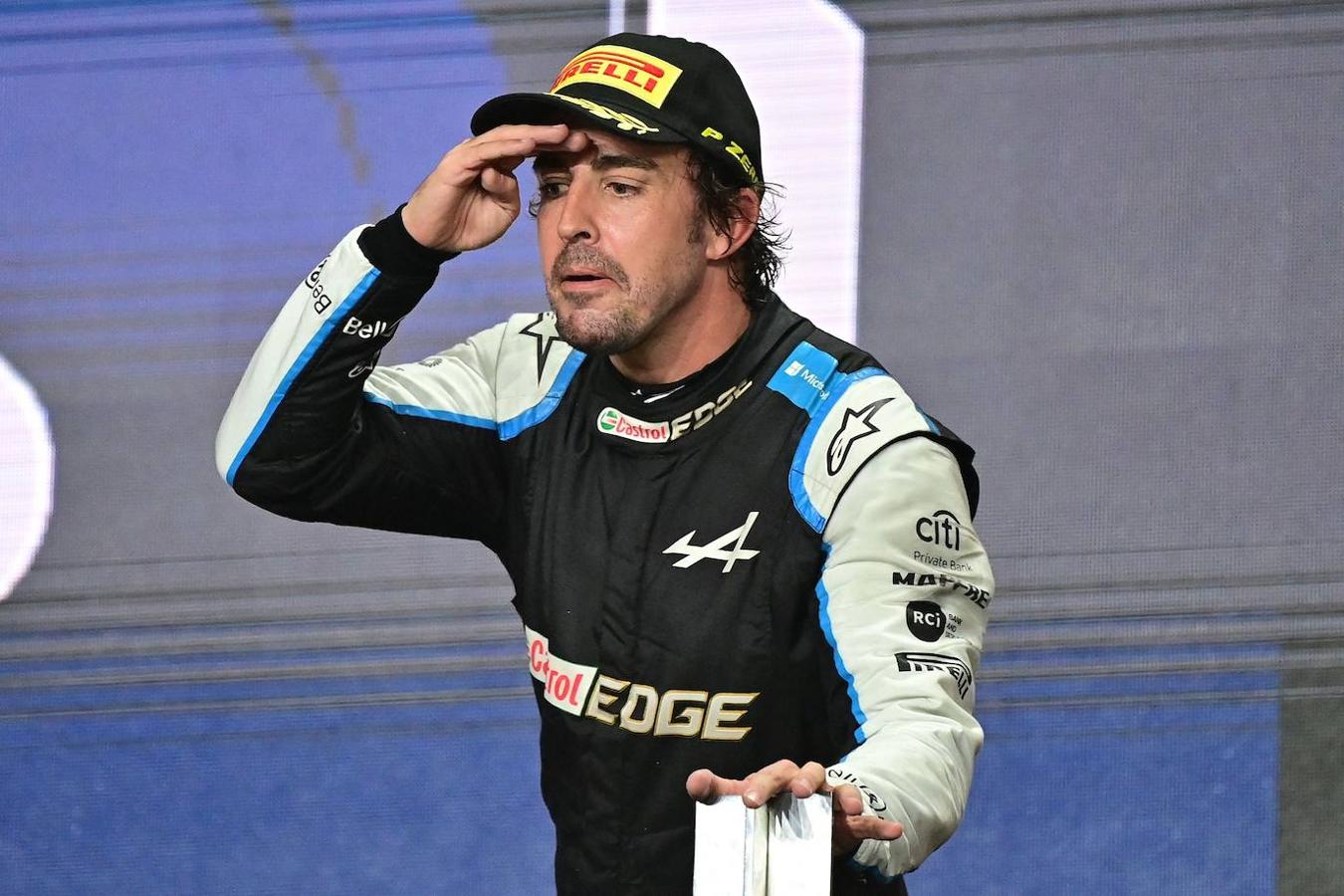 Fotos: Fernando Alonso sube a pulso al podio de Catar