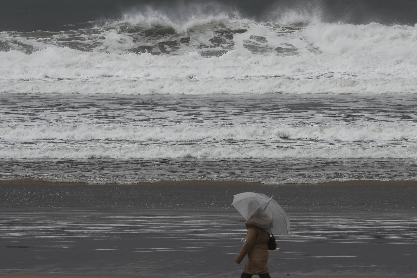 Fotos: Asturias, bajo el primer temporal de nieve del otoño