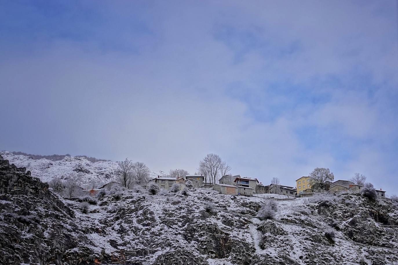 Fotos: Asturias, bajo el primer temporal de nieve del otoño