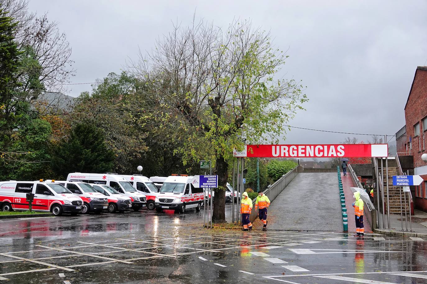 Cuarenta pacientes del hospital de Arriondas serán trasladados a distintos centros hospitalarios de la región, en función de sus patologías