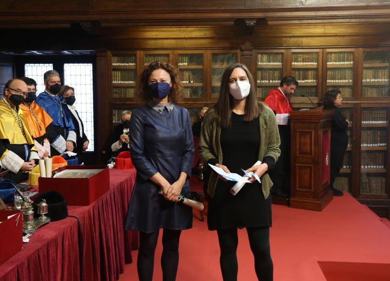 En imágenes: La Universidad de Oviedo entrega sus premios Fin de Grado en Santa Catalina