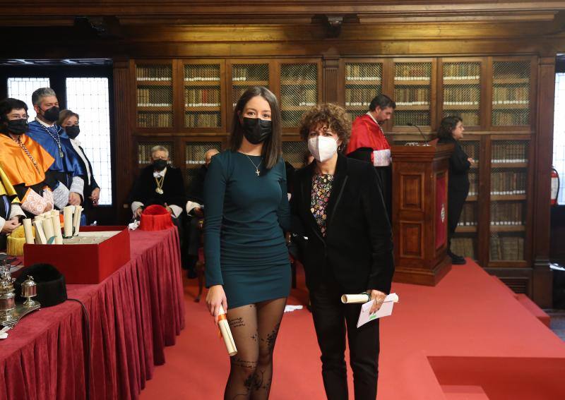 En imágenes: La Universidad de Oviedo entrega sus premios Fin de Grado en Santa Catalina