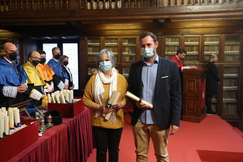 En imágenes: La Universidad de Oviedo entrega sus premios Fin de Grado en Santa Catalina