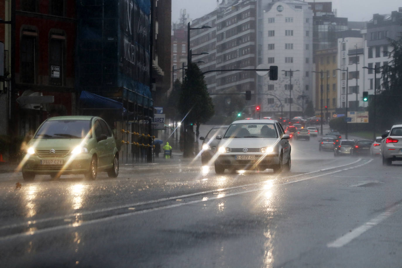 Lluvia y viento para un frío fin de semana en Oviedo