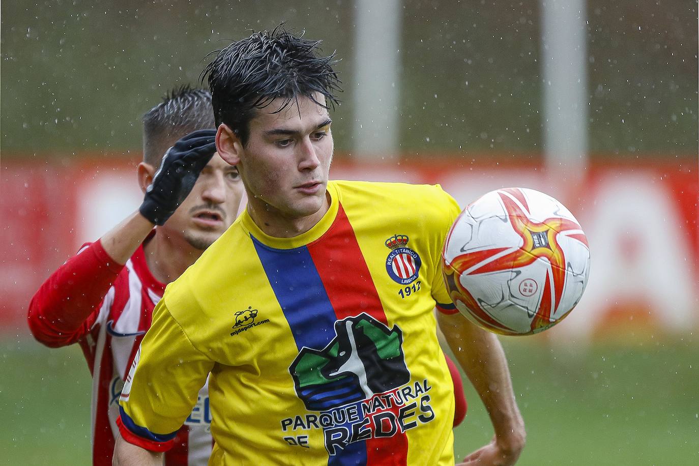 Fotos: Sporting B - Titánico, en imágenes
